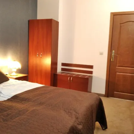 Private Emerald * بانسكو