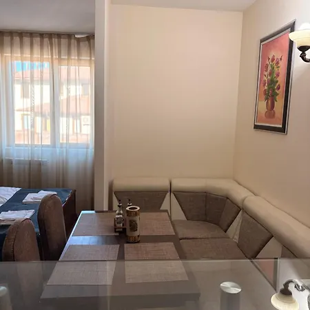 Апартамент Private Emerald *